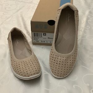 Clarks cloudsteppers size 9.5